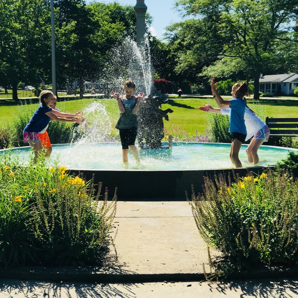 Meet your Posher, Olivia